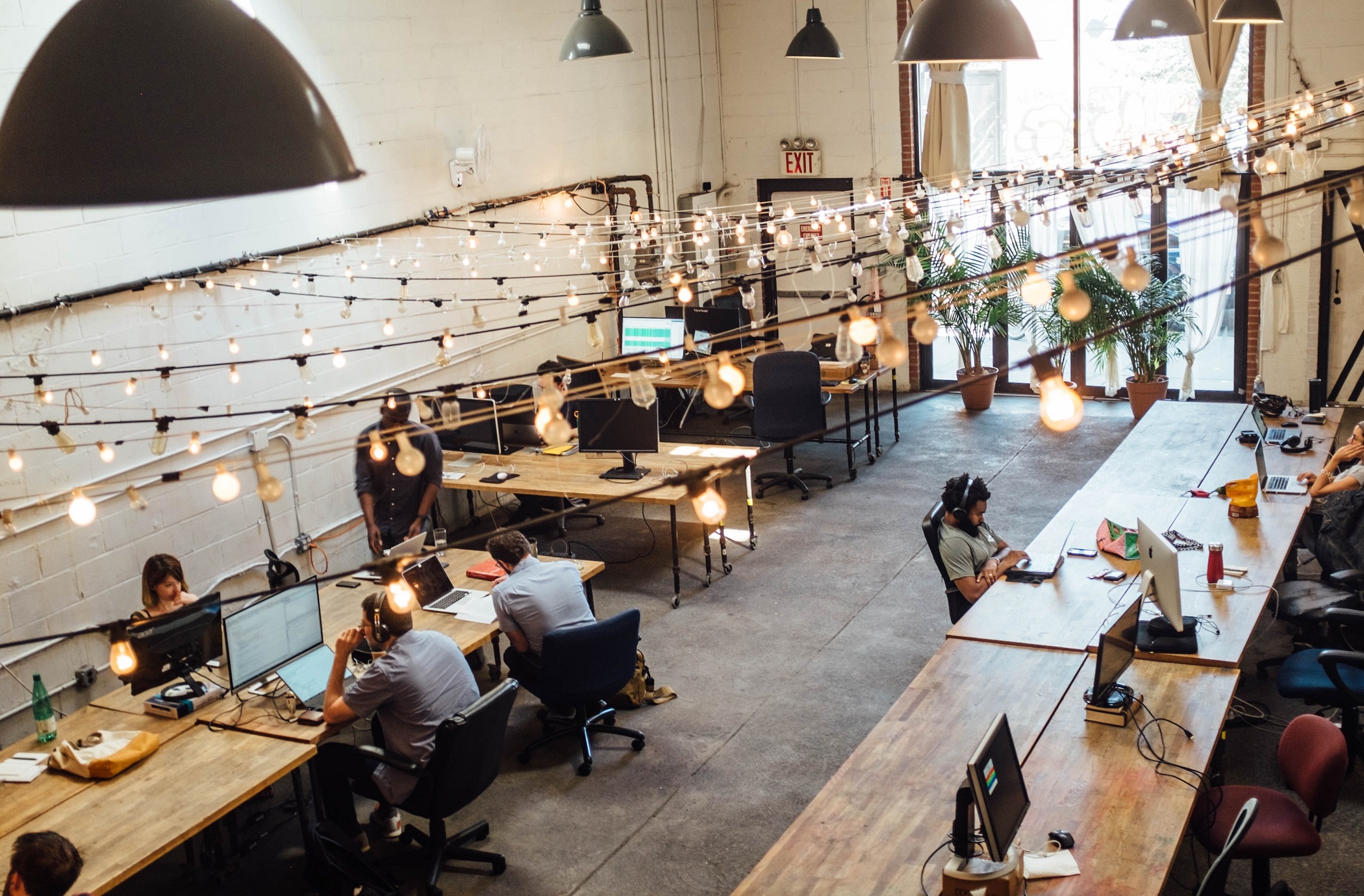December 2021 – COVID-19’s Impact on Commercial Spaces: Understanding your Lease, Rent Negotiation & Business Rates